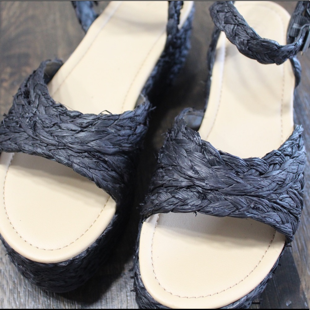 UO Platform Sandals - Picture 8 of 8